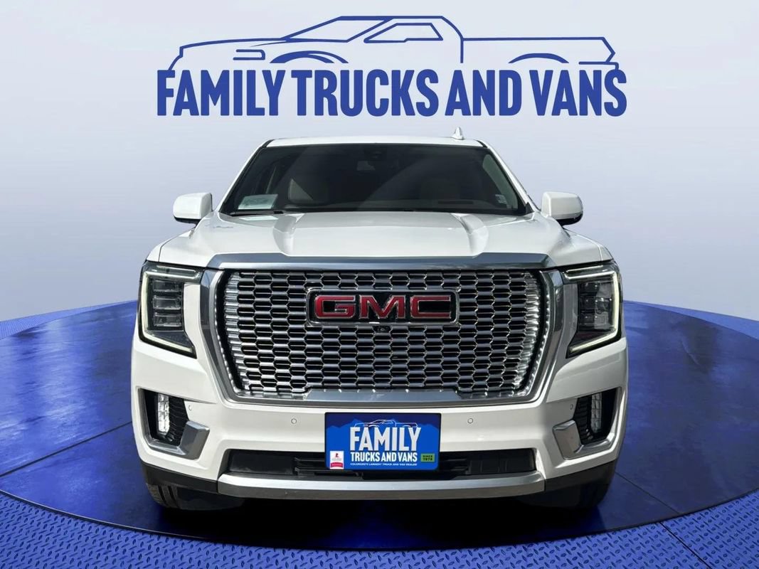 Used 2022 GMC Yukon XL Denali AWD/4WD image 8
