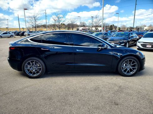 Used 2018 Tesla Model 3 Long Range image 4