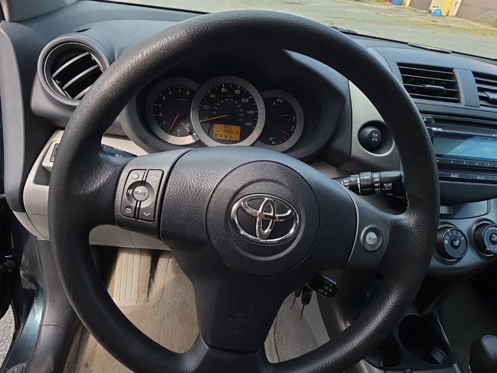 Used 2012 Toyota RAV4 4WD image 14