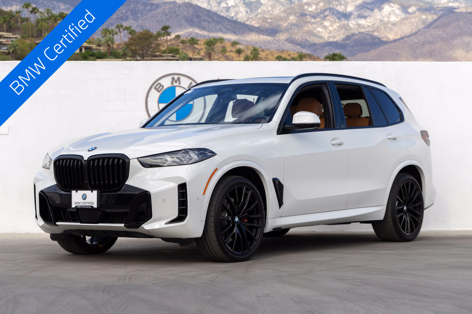 Certified 2024 BMW X5 xDrive40i w/ M Sport Package AWD/4WD image 1