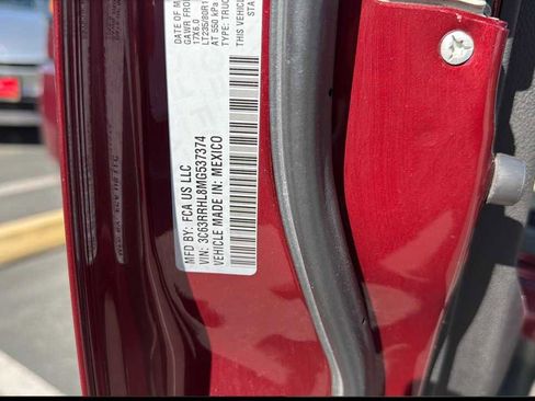 Used 2021 RAM 3500 Big Horn w/ Night Edition image 5