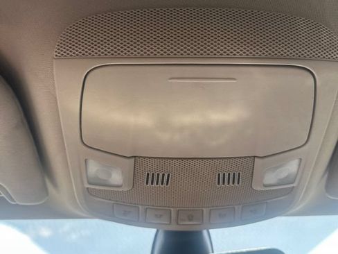 Used 2019 Ford Fusion SE FWD image 31