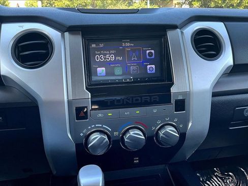 Used 2018 Toyota Tundra SR5 w/ SR5 Upgrade Package RWD image 14