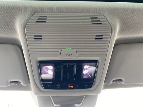 New 2026 Volkswagen Tiguan SE AWD/4WD image 45