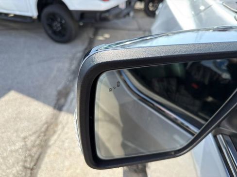 Used 2024 Ford F150 Lariat w/ FX4 Off-Road Package image 13