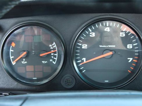 Used 1990 Porsche 911 Carrera image 22