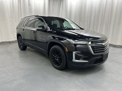 Used 2023 Chevrolet Traverse LT