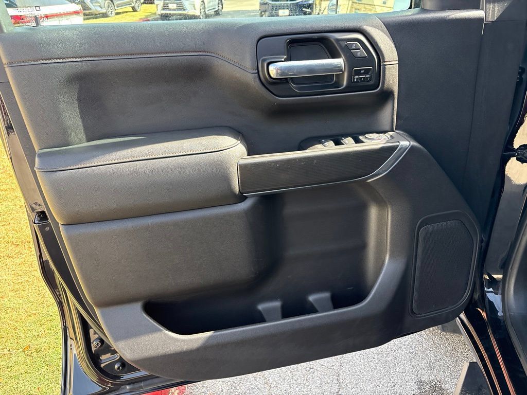 Used 2021 GMC Sierra 1500 AT4 AWD/4WD image 11