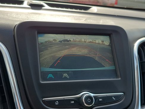 Used 2018 Chevrolet Equinox LT image 25