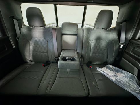 New 2026 RAM 1500 Express AWD/4WD image 10
