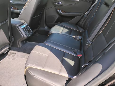 Used 2014 Chevrolet Impala LTZ FWD image 16