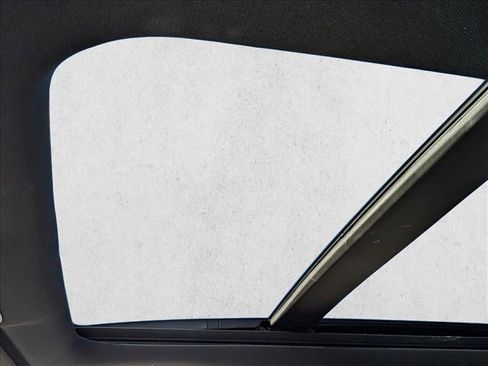 Used 2025 Honda Pilot Black Edition image 16