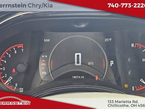 Used 2024 Dodge Durango SXT image 12