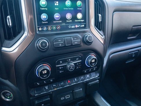 Used 2020 Chevrolet Silverado 2500 High Country w/ Gooseneck/5TH Wheel Package AWD/4WD image 34