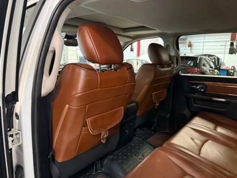 Used 2014 RAM 2500 Longhorn w/ Convenience Group AWD/4WD image 31