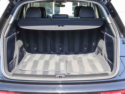 Used 2023 Audi Q5 2.0T Premium Plus w/ Premium Plus Package AWD/4WD image 29