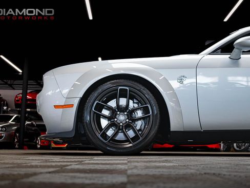 Used 2023 Dodge Challenger SRT Hellcat image 9