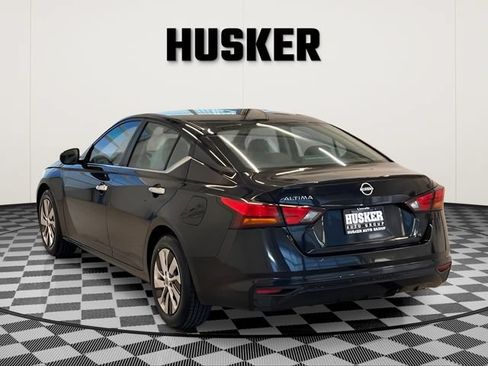 Used 2023 Nissan Altima 2.5 S FWD image 5