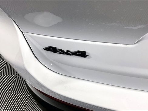 New 2025 Jeep Grand Cherokee L Altitude image 10