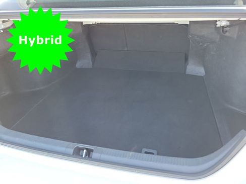 Used 2025 Toyota Camry LE image 25