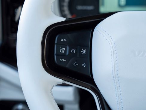 Used 2024 Ford Bronco Black Diamond image 33