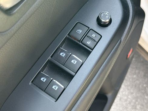 Used 2019 Toyota Highlander Limited Platinum AWD/4WD image 20