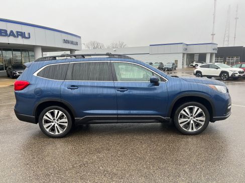 Used 2019 Subaru Ascent Premium w/ Popular Package #3 image 8