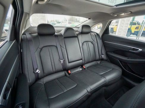 Used 2020 Hyundai Sonata Limited image 32