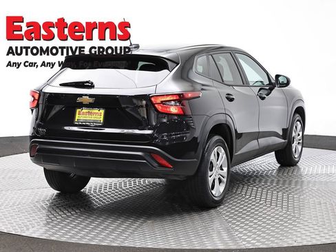Used 2024 Chevrolet Trax LS FWD image 5