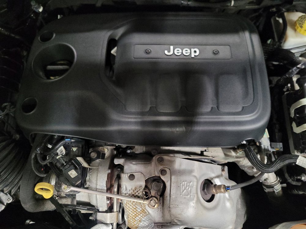 Used 2019 Jeep Cherokee Limited AWD/4WD image 30