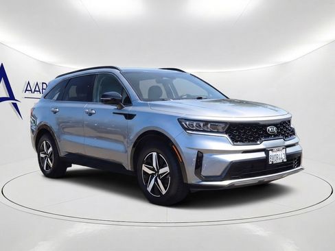 Used 2021 Kia Sorento S w/ Panoramic Sunroof Package FWD image 3