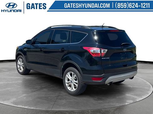 Used 2018 Ford Escape SE AWD/4WD image 7