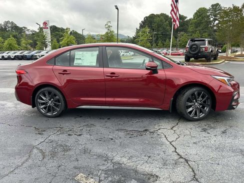 New 2026 Toyota Corolla SE w/ SE Package FWD image 2