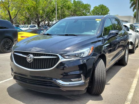 Used 2021 Buick Enclave Essence FWD image 3