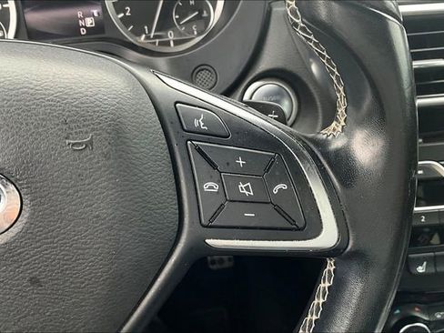 Used 2019 INFINITI QX30 Sport w/ Cargo Package image 19