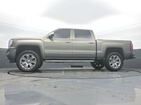 Used 2017 GMC Sierra 1500 Denali w/ Denali Ultimate Package image 47