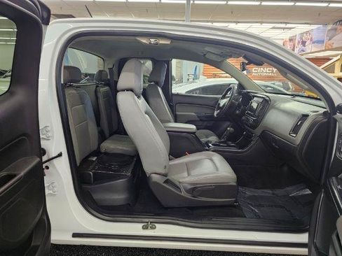 Used 2015 Chevrolet Colorado W/T RWD image 25