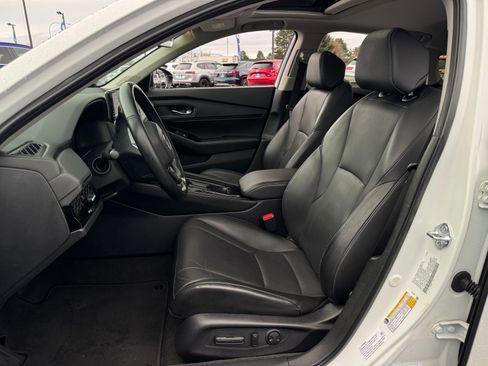 Certified 2023 Honda Accord Touring image 12