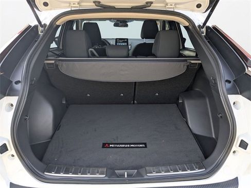 Used 2024 Mitsubishi Eclipse Cross LE image 13