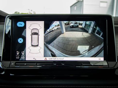 New 2026 Volkswagen Atlas Cross Sport SE FWD image 47