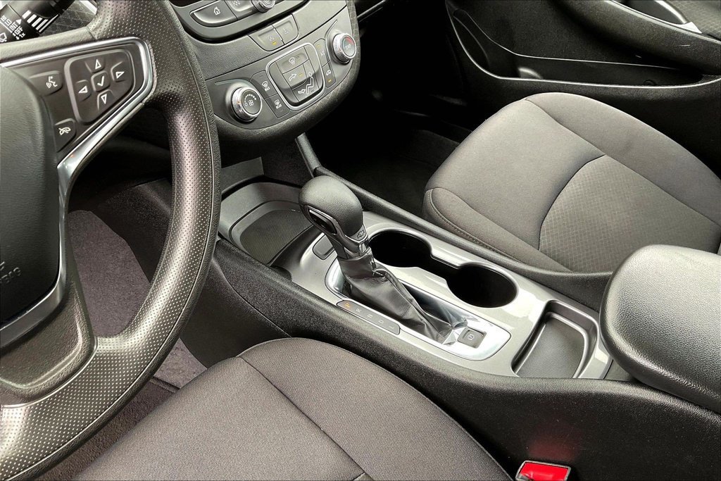 Used 2023 Chevrolet Malibu LS FWD image 21