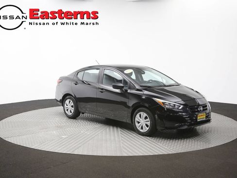 Used 2025 Nissan Versa S FWD image 47