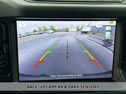 New 2025 Ford Bronco Badlands image 5