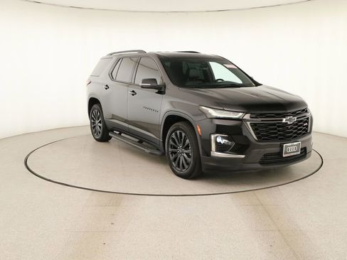 Used 2023 Chevrolet Traverse RS w/ LPO, Roadside Safety Package AWD/4WD image 10