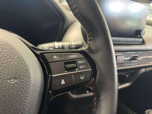 Certified 2025 Honda HR-V Sport image 21