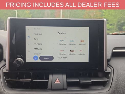 Used 2025 Toyota RAV4 LE AWD/4WD image 6