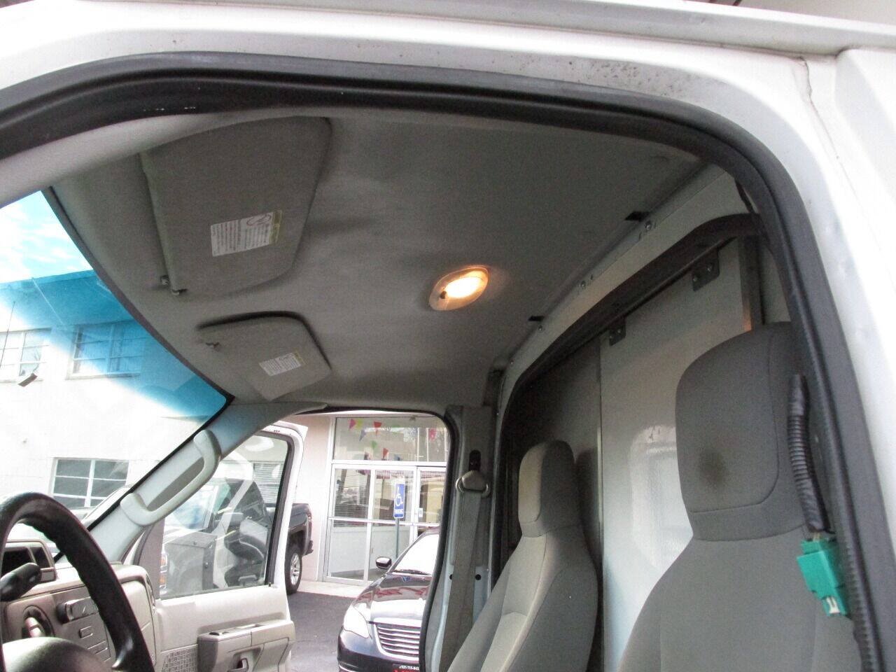 Used 2012 Ford E-350 and Econoline 350 Super Duty w/ PWR Locks & Windows Group RWD image 31