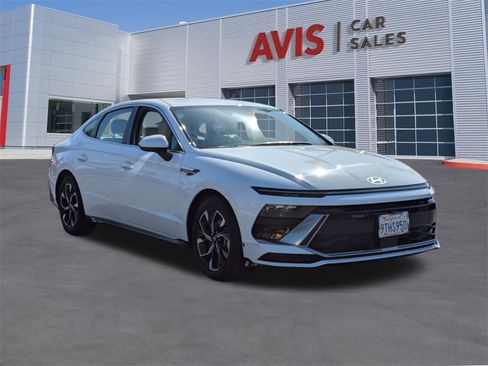 Used 2025 Hyundai Sonata SEL image 3