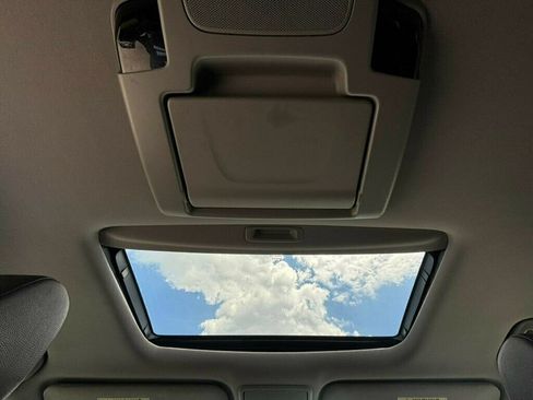 Used 2018 Honda Odyssey Elite image 23