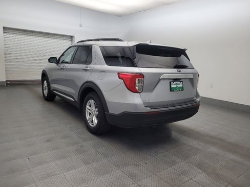 Used 2020 Ford Explorer XLT RWD image 5
